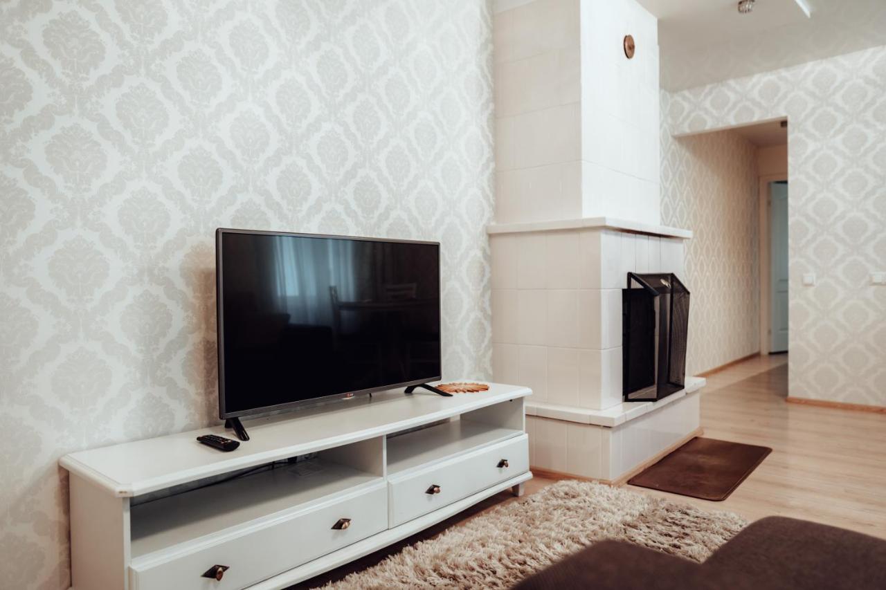 Dream Stay - Spacious 1-Bedroom Apartment In The Old Town Таллин Экстерьер фото