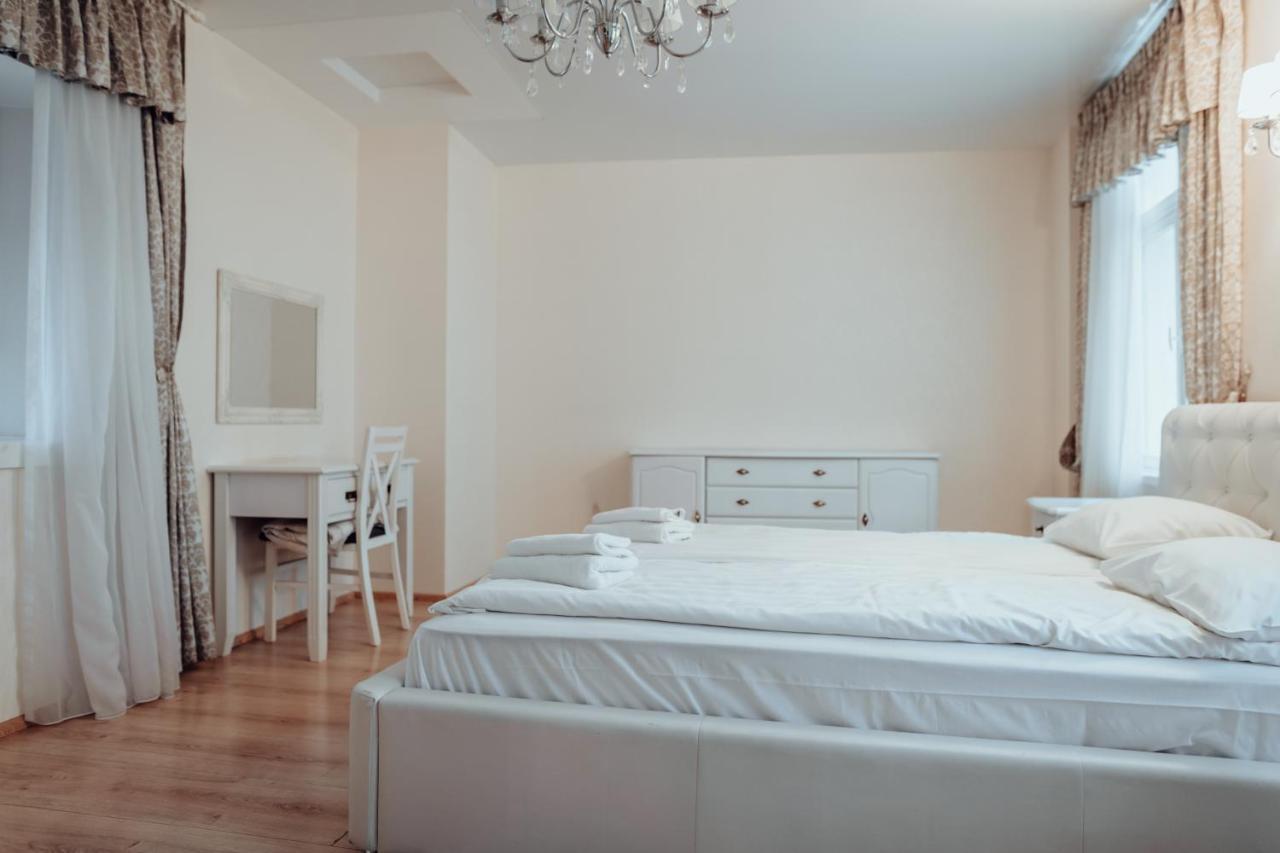 Dream Stay - Spacious 1-Bedroom Apartment In The Old Town Таллин Экстерьер фото