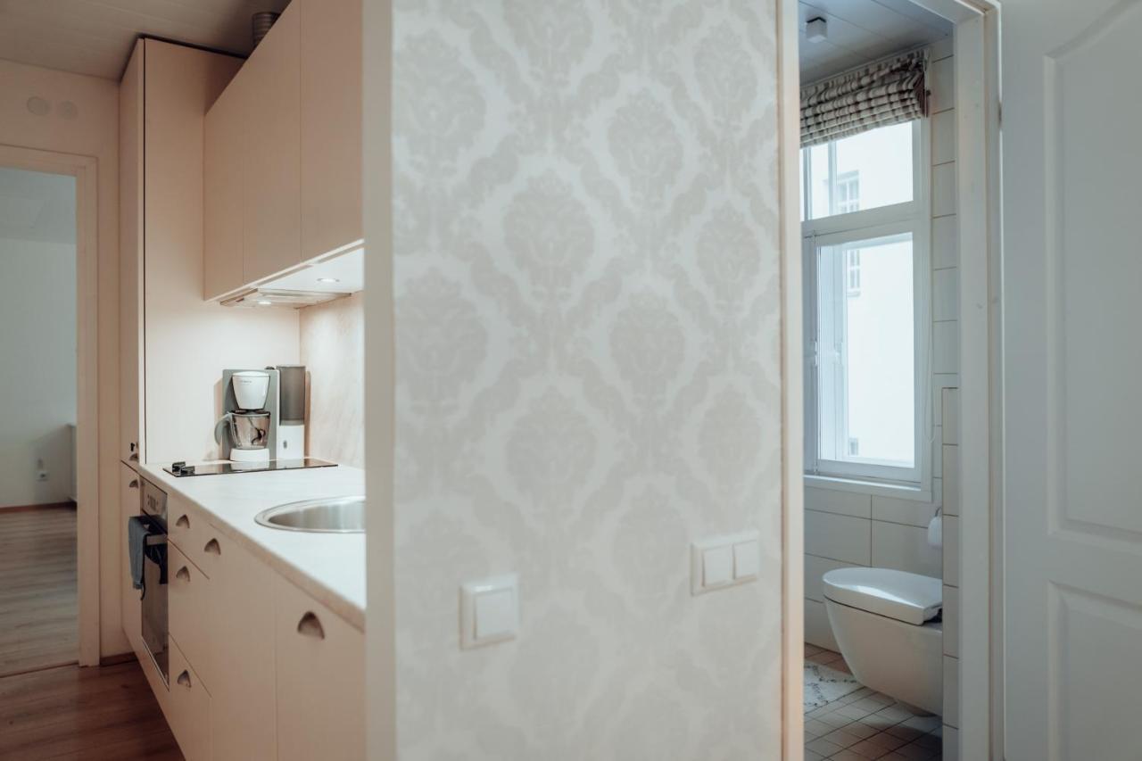 Dream Stay - Spacious 1-Bedroom Apartment In The Old Town Таллин Экстерьер фото