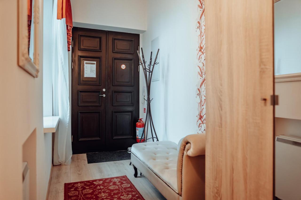 Dream Stay - Spacious 1-Bedroom Apartment In The Old Town Таллин Экстерьер фото